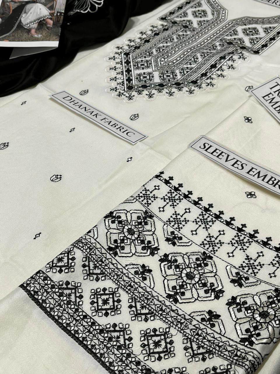 DFW-1040 Qalamkar Embroidery 3PC Dhanak Suit