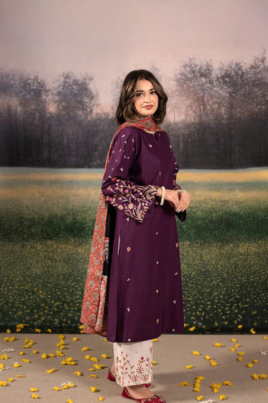 DFW-979 Urge Heavy Embroidery 3PC Dhanak Suit
