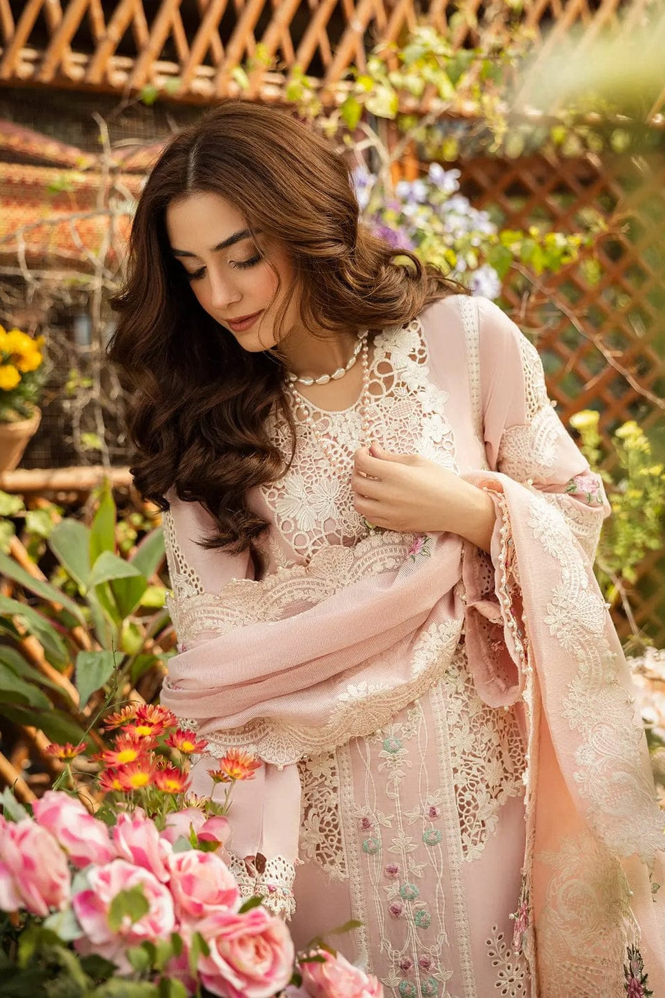 DFW-1287 Elaf Heavy Embroidery 3PC Lawn Suit