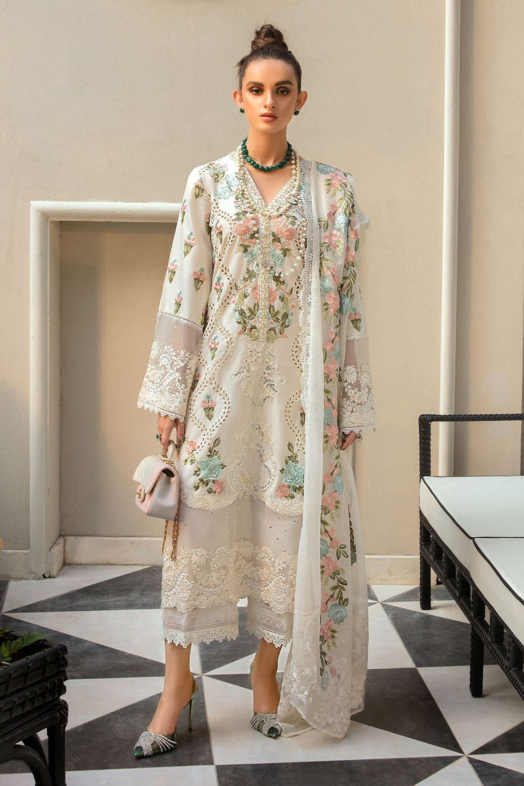 DFW-624 Crimson Heavy Embroidery 3Pc Lawn Suit