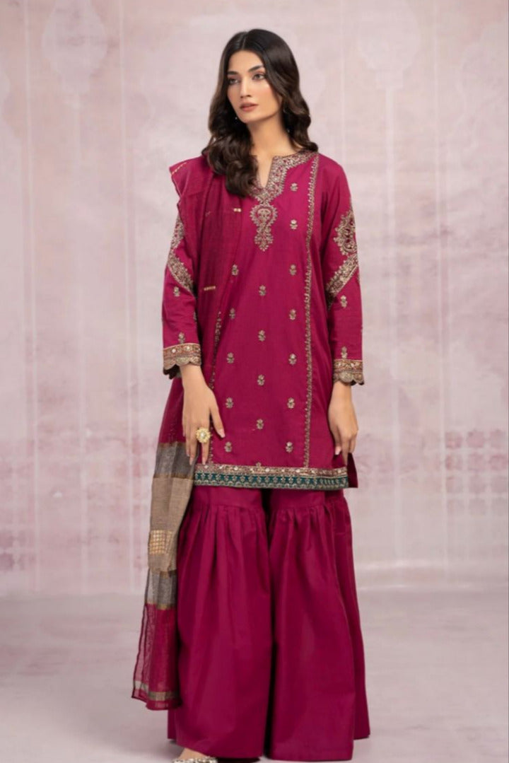 DFW-424 Maria B Heavy Embroidery 3Pc Lawn Suit