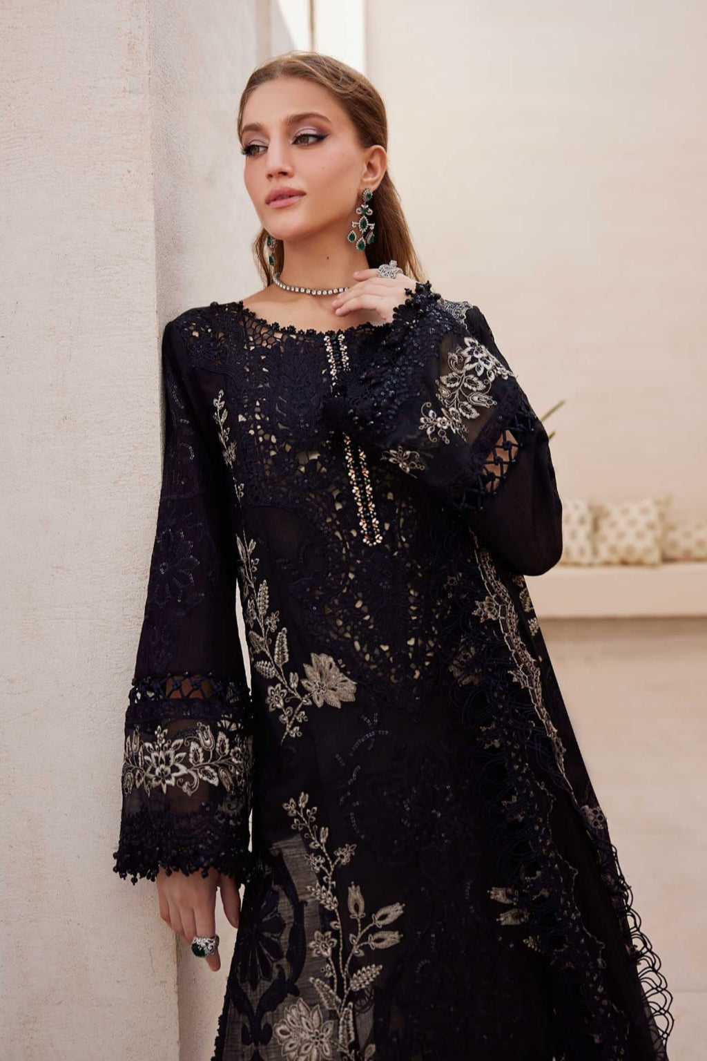 DFW-897 Maria B Heavy Embroidery 3PC Dhanak Suit
