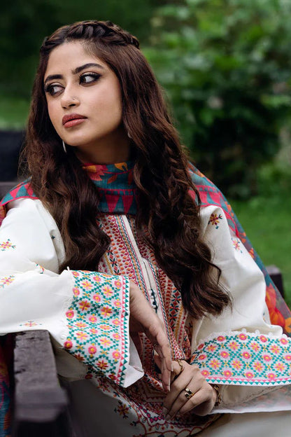 DFW-895 Sapphire Heavy Embroidery 3PC Dhanak Suit