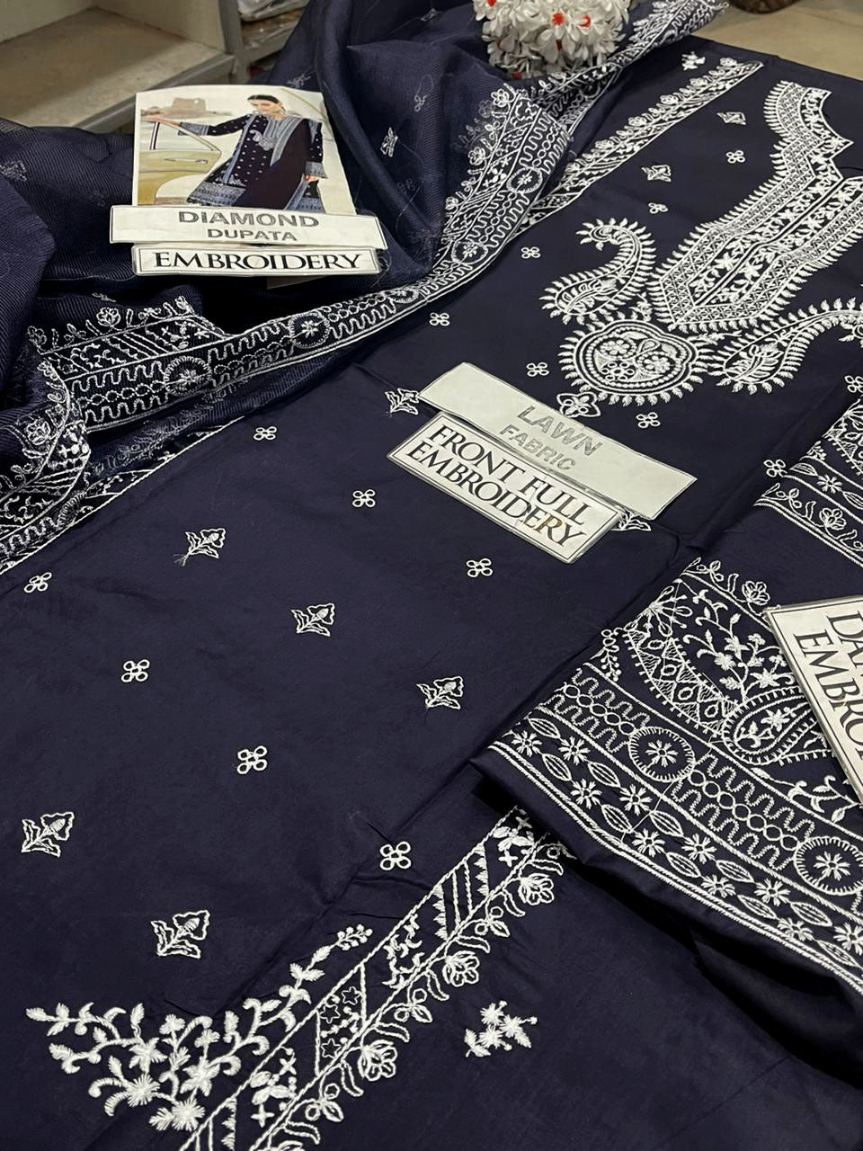 DFW-1271 Zaha Embroidery 3PC Lawn Suit