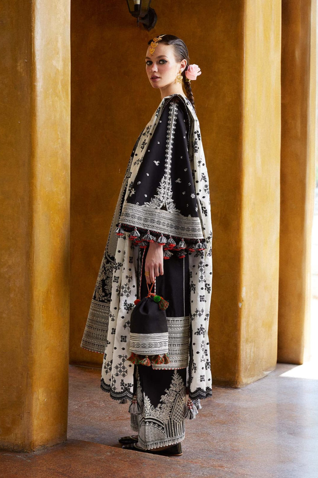 DFW-1044 Hussain Rehar Heavy Embroidery 3PC Dhanak Suit