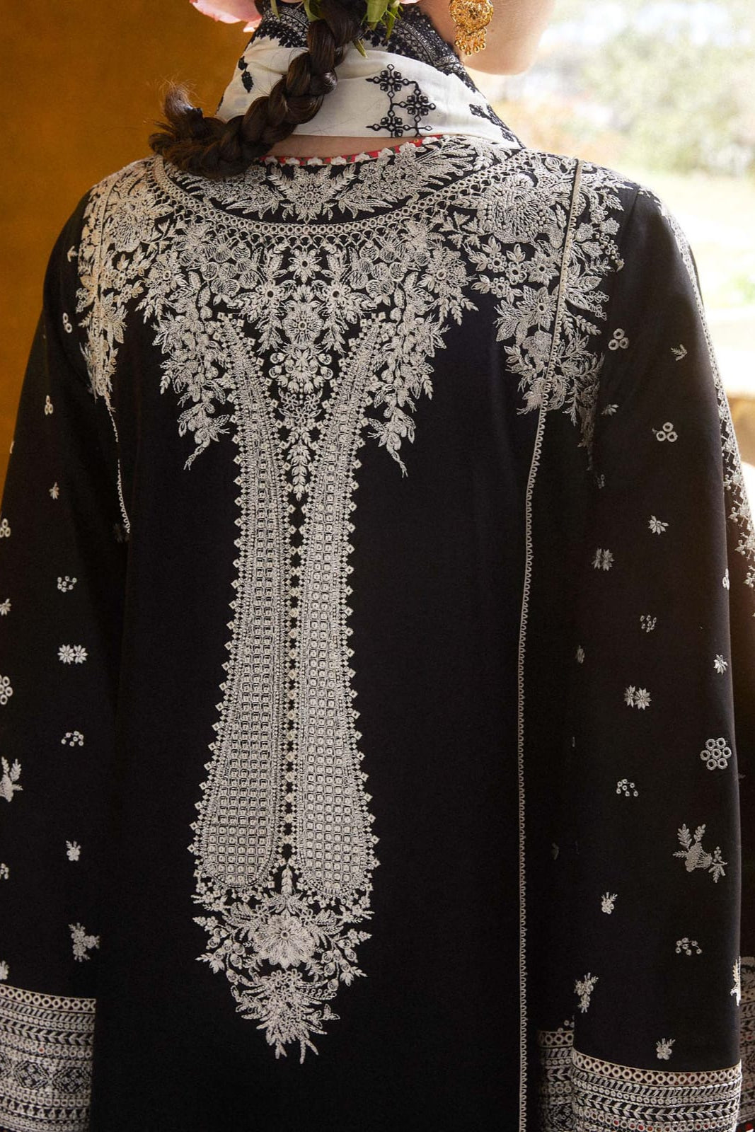 DFW-1044 Hussain Rehar Heavy Embroidery 3PC Dhanak Suit