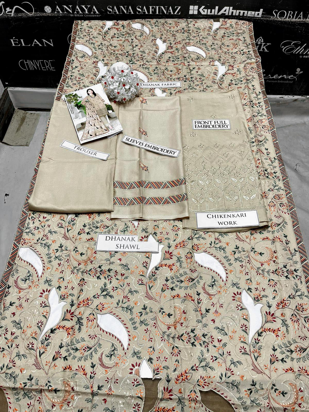 DFW-1014 Bareeze Heavy Embroidery 3PC Dhanak Suit