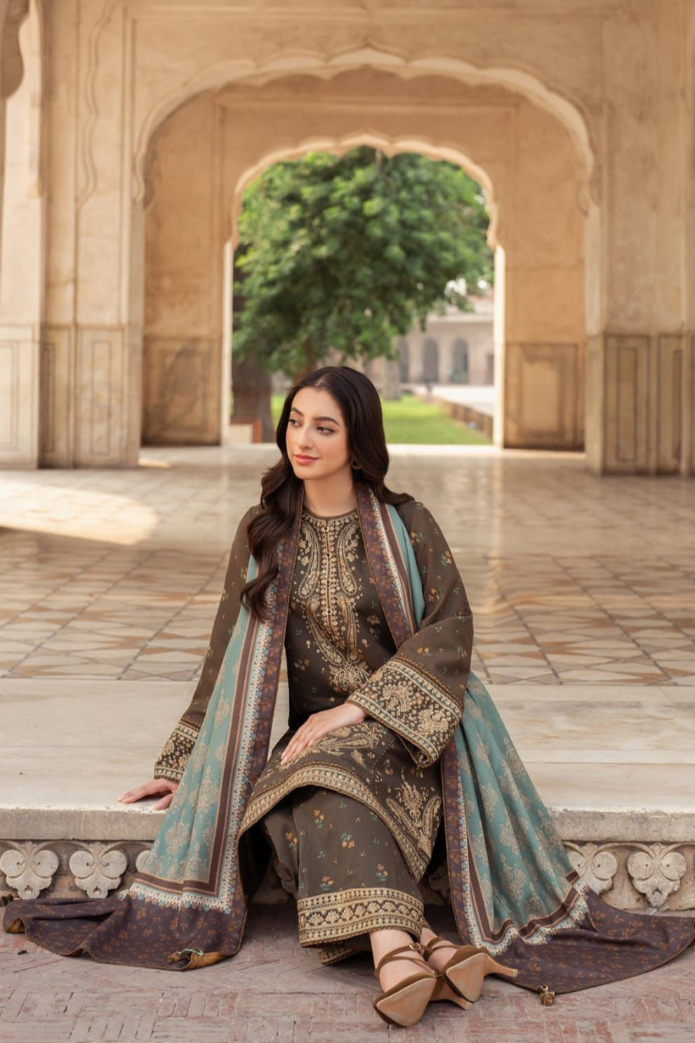 DFW-868 Jazmin Heavy Embroidery 3PC Dhanak Suit