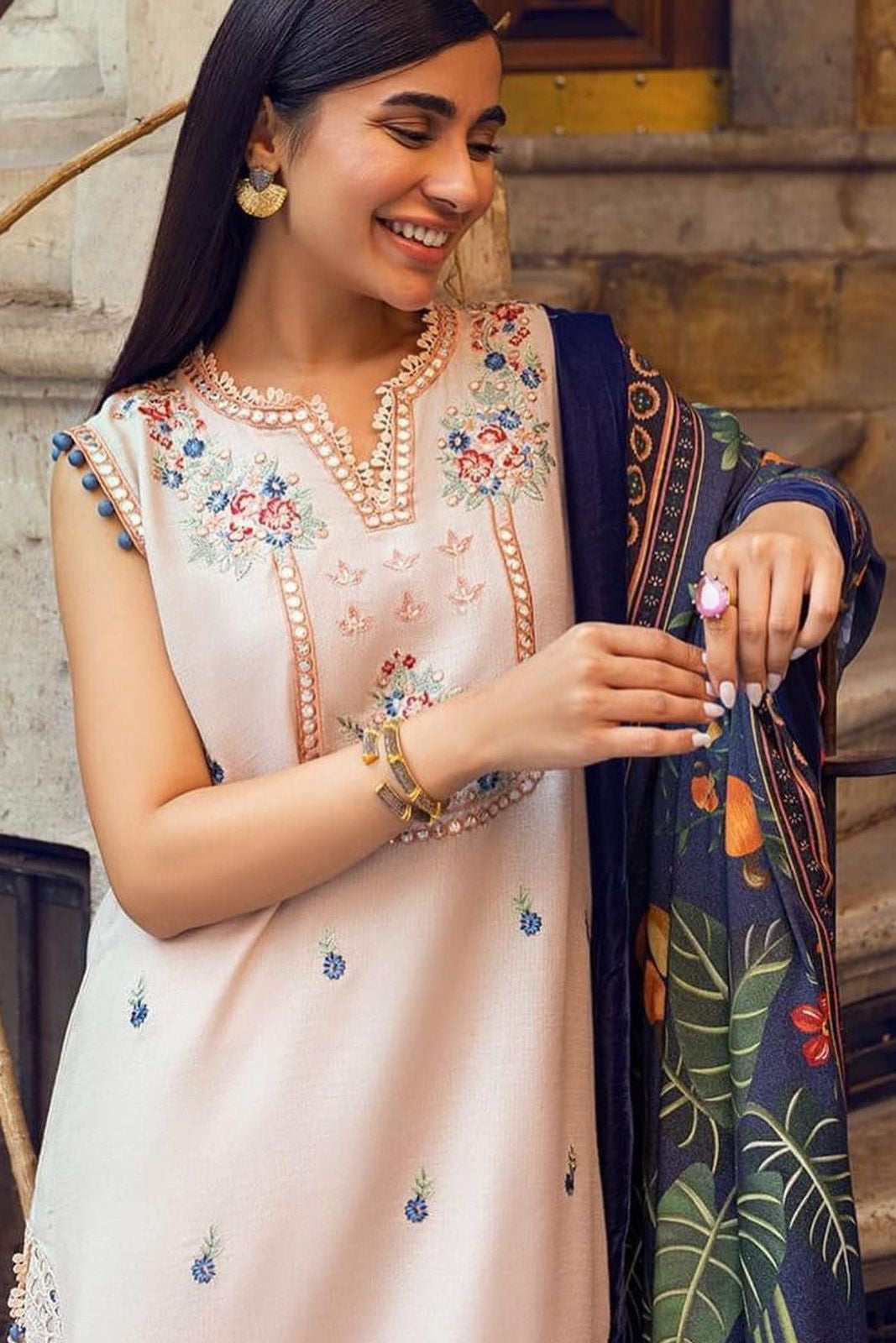 DFW-1231 Mushq Embroidery 3PC Dhanak Suit