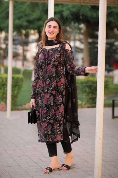 DFW-933 Bareeze Heavy Embroidery 3PC Dhanak Suit