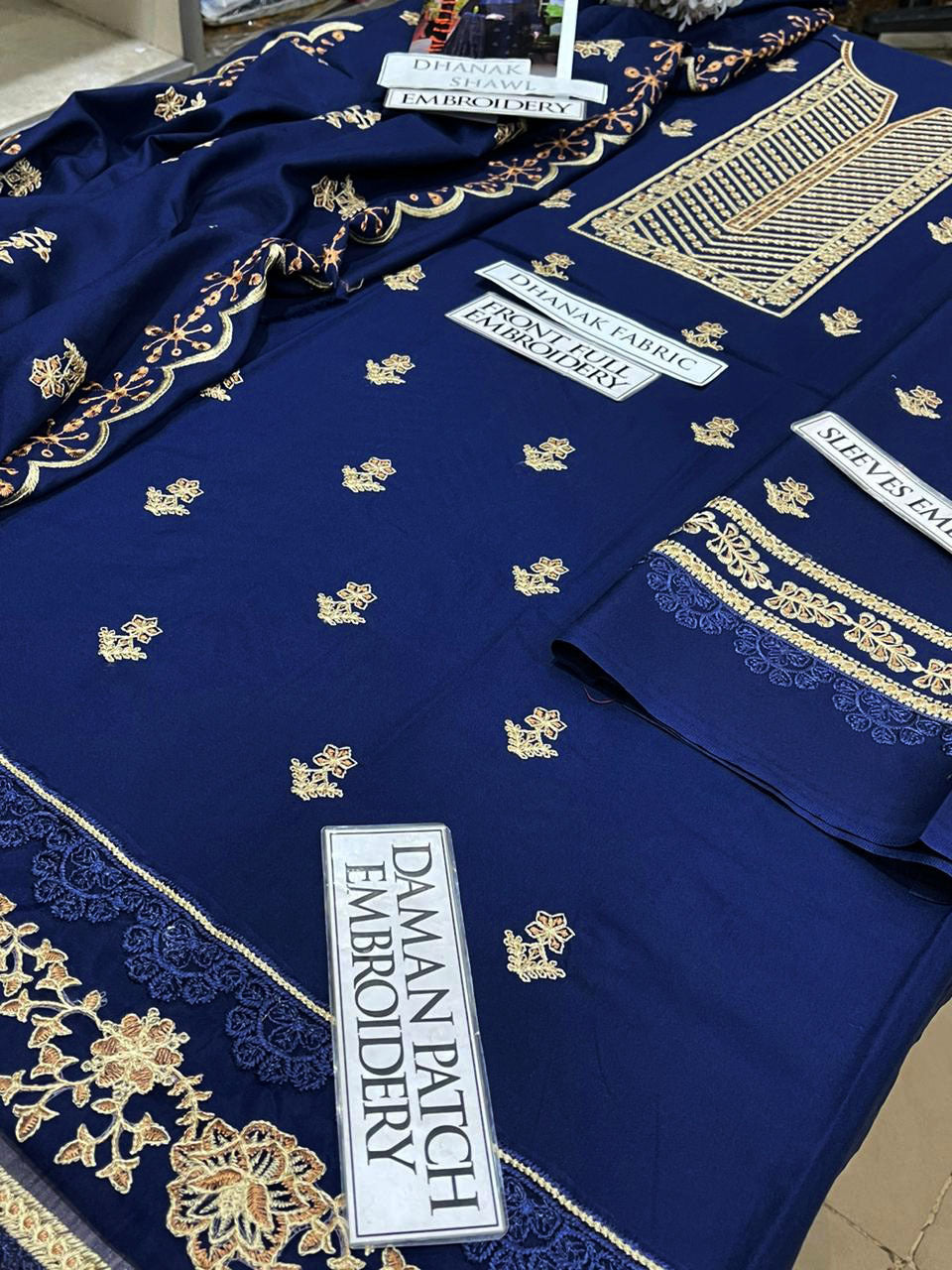 DFW-1262 Bareeze Embroidery 3PC Dhanak Suit