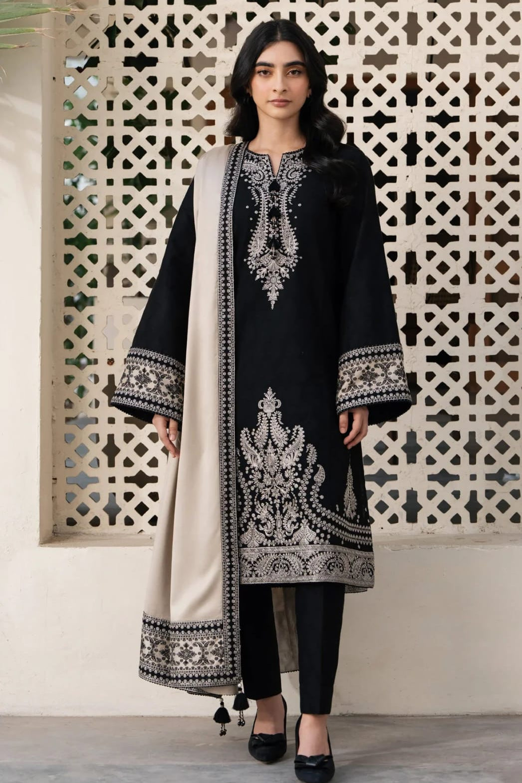 DFW-1140 Jazmin Embroidery 3PC Dhanak Suit