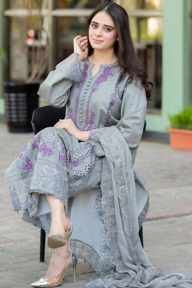DFW-1247 Libaas Embroidery 3PC Dhanak Suit