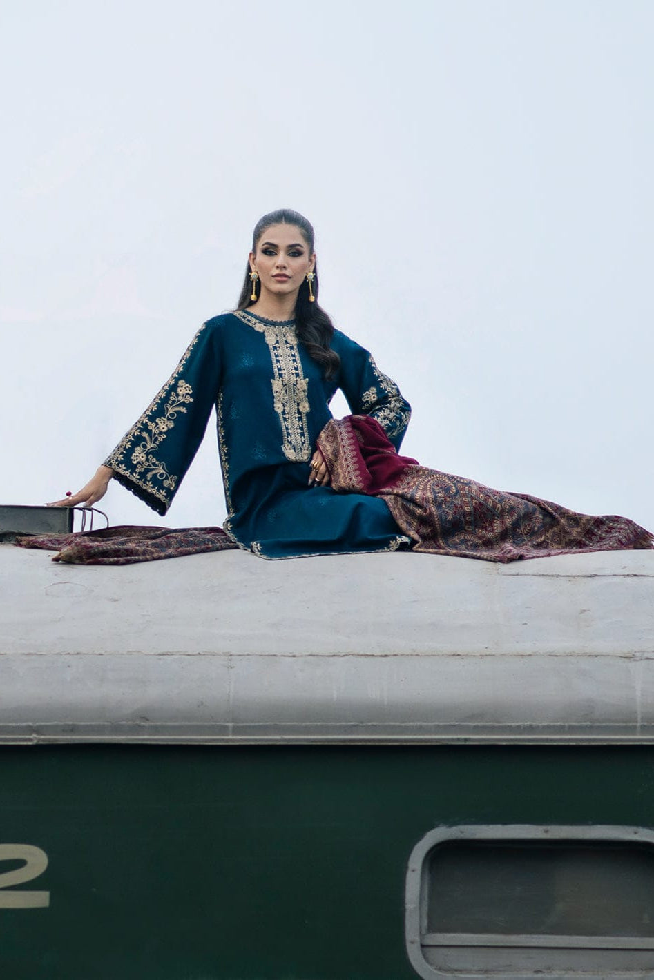 DFW-896 Izel Heavy Embroidery 3PC Dhanak Suit