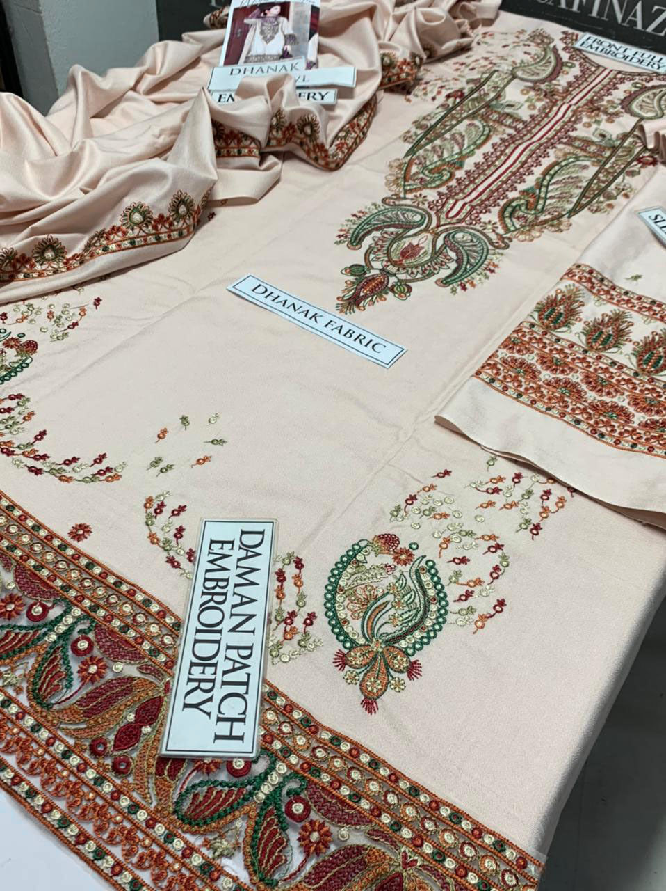 DFW-1171 Mahnur Embroidery 3PC Dhanak Suit