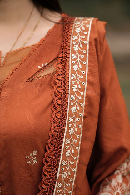 DFW-1147 Libaas Heavy Embroidery 3PC Dhanak Suit