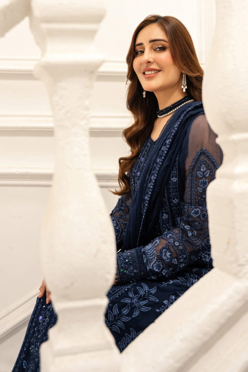 DFW-1058 Asim Jofa Heavy Embroidery 3PC Dhanak Suit