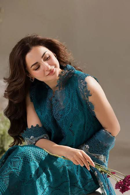 DFW-884 Sobia Nazir Heavy Embroidery 3PC Lawn Suit