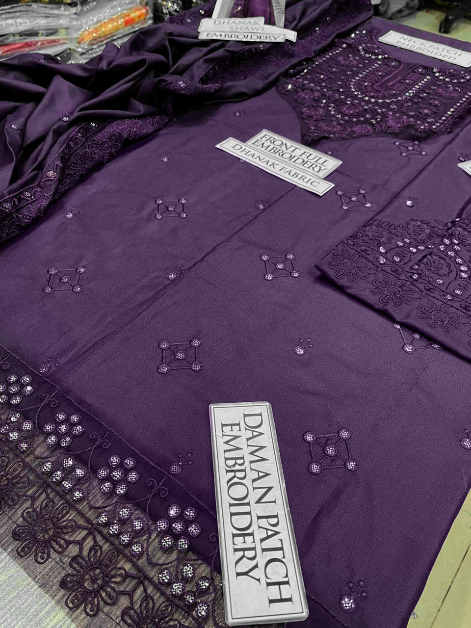 DFW-1235 Asim Jofa Embroidery 3PC Dhanak Suit