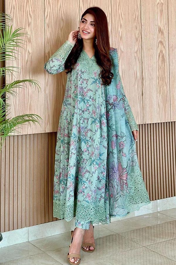 DFYW-888 Iznik Aplic Work Heavy Embroidery 3PC Lawn Suit