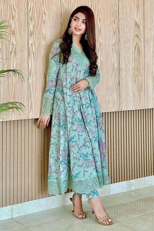 DFYW-888 Iznik Aplic Work Heavy Embroidery 3PC Lawn Suit