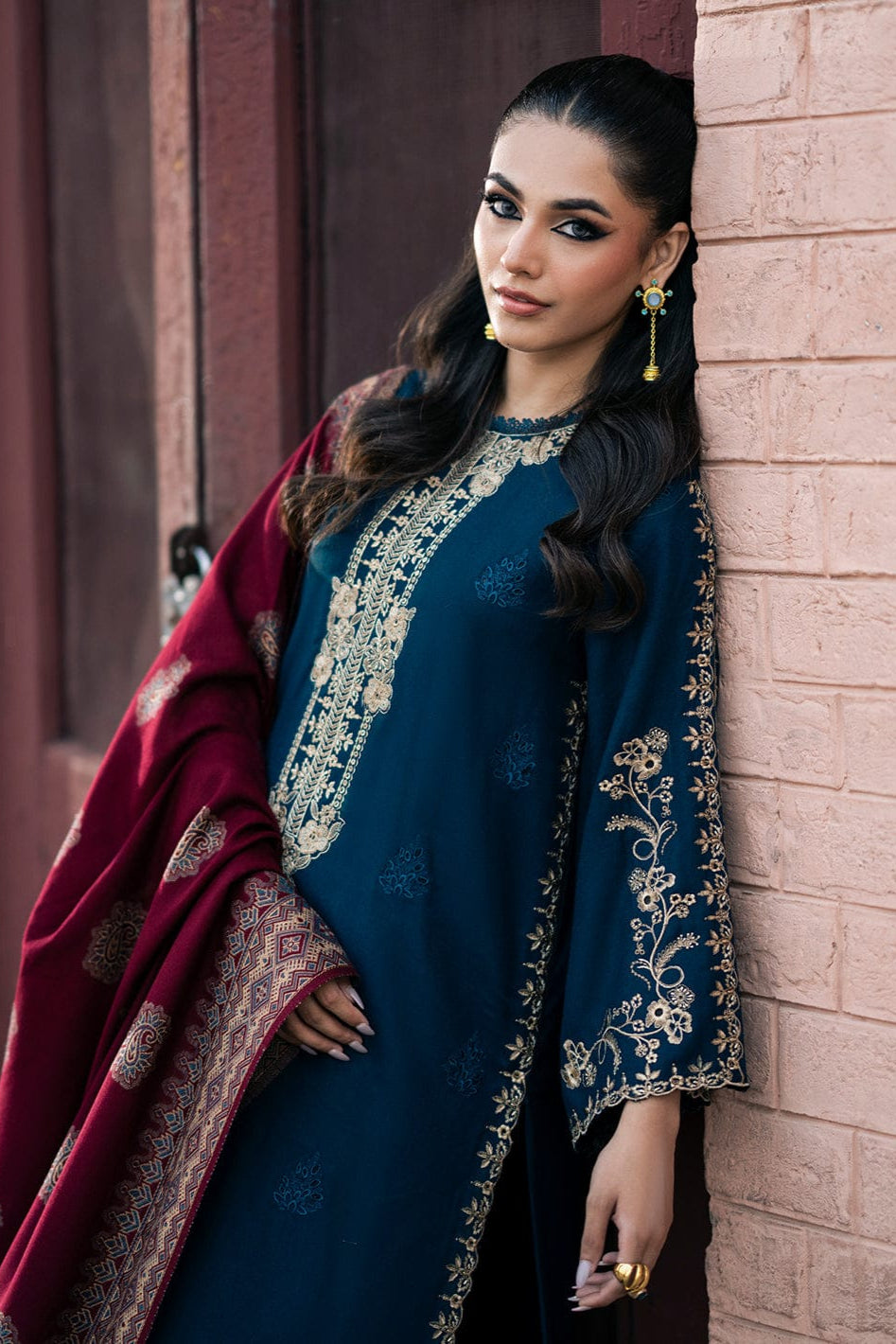 DFW-896 Izel Heavy Embroidery 3PC Dhanak Suit