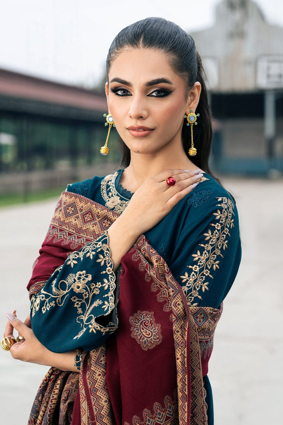 DFW-896 Izel Heavy Embroidery 3PC Dhanak Suit