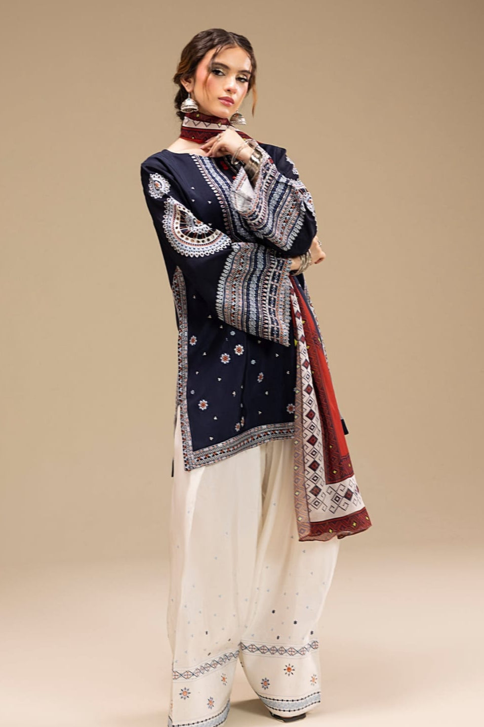 DFW-882 Jazmin Heavy Embroidery 3PC Linen Suit