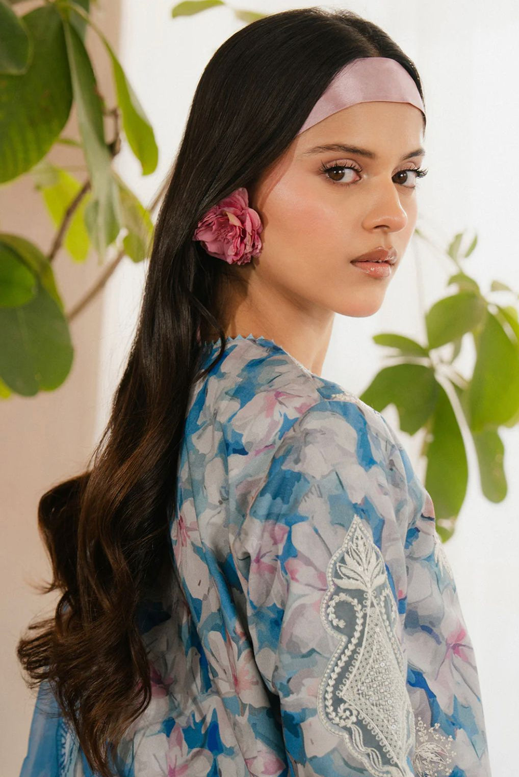 DFW-574 Ayzel By Afrozeh Heavy Embroidery 3Pc Lawn Suit