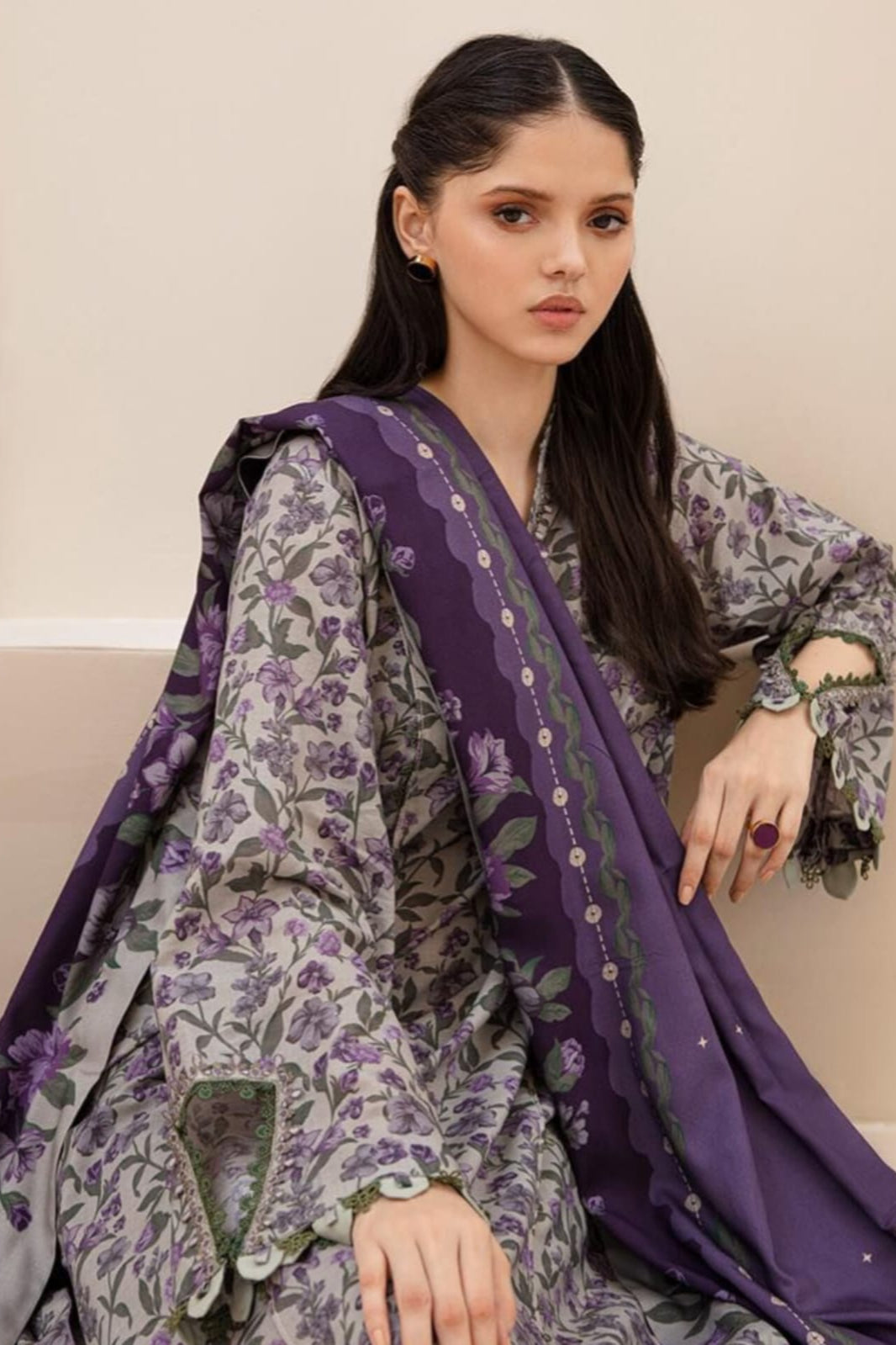 DFW-345 Baroque Embroidery 3Pc Lawn Suit