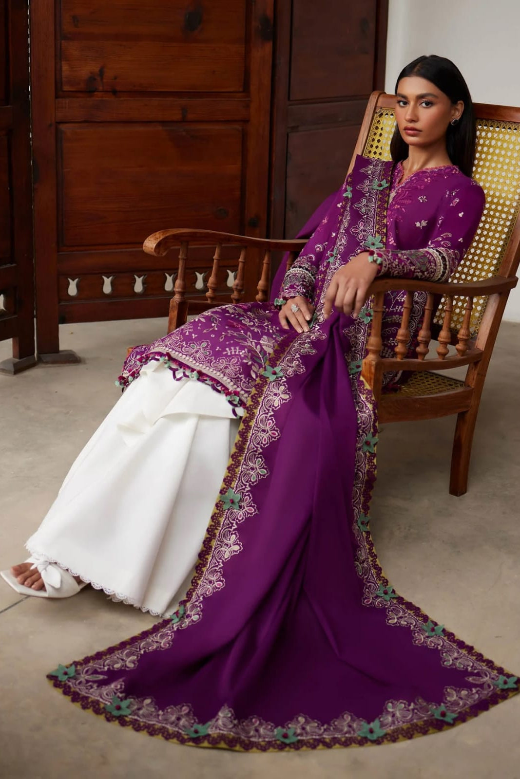 DFW-1186 Elan Heavy Embroidery 3PC Dhanak Suit