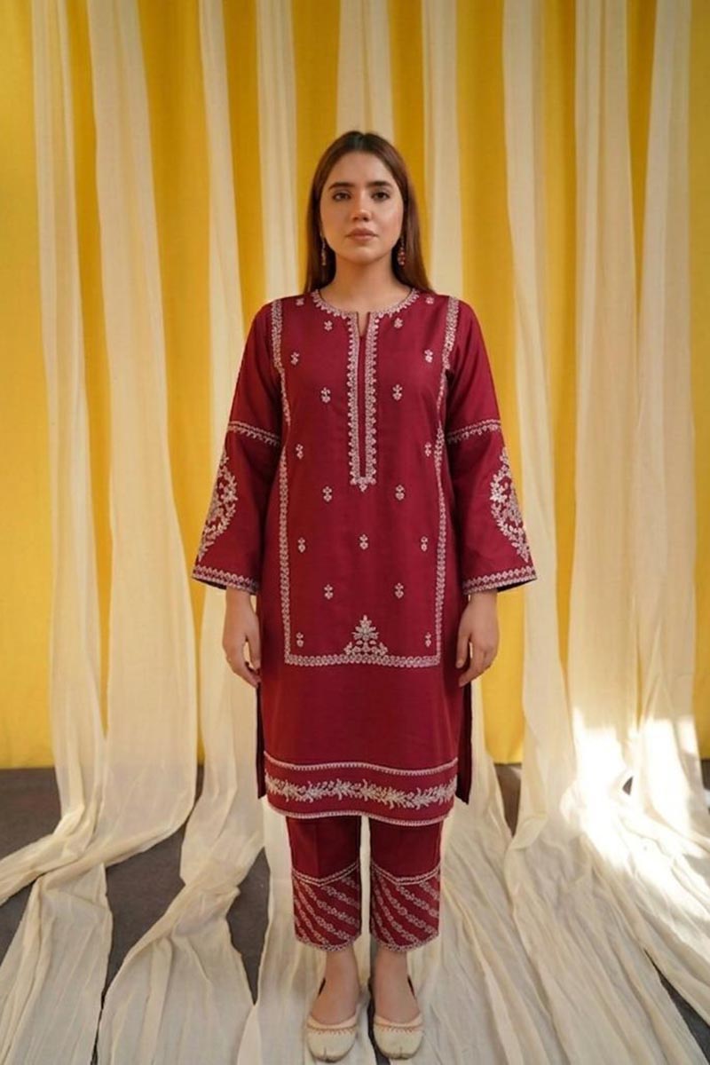 DFY-LM6 | Laam Heavy Embroidered 2Pc Lawn Dress (B)